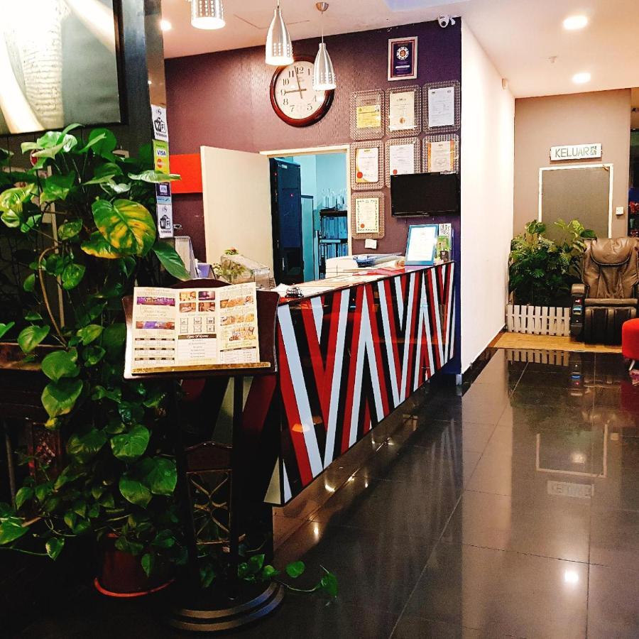 Biz Hotel Batu Pahat Dış mekan fotoğraf