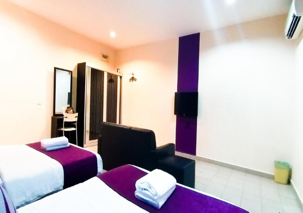 Biz Hotel Batu Pahat Dış mekan fotoğraf